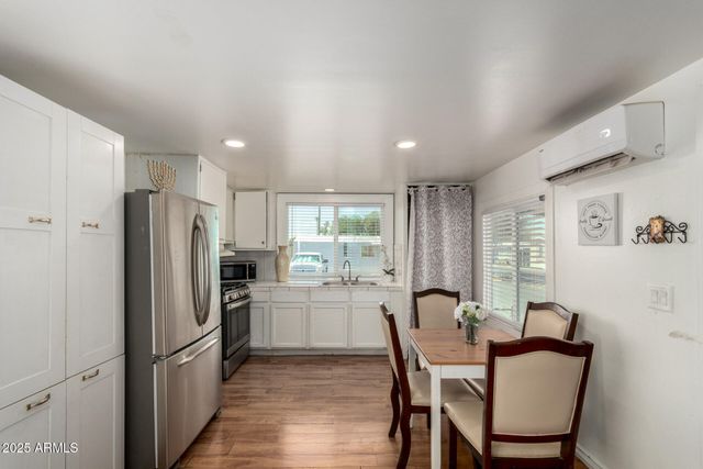 5601 W MISSOURI Avenue 32, Glendale, AZ 85301