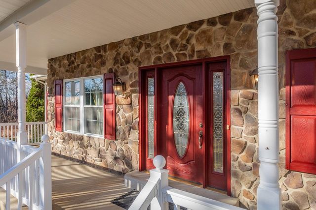 987 RIVERSIDE DR, Luray, VA 22835