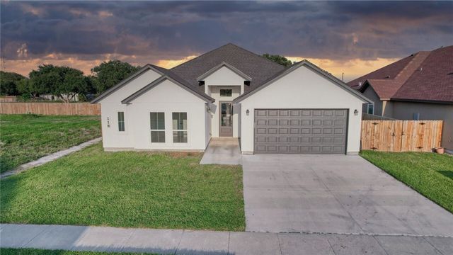 118 Amethyst St, Portland, TX 78374