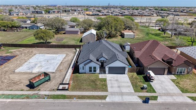 118 Amethyst St, Portland, TX 78374