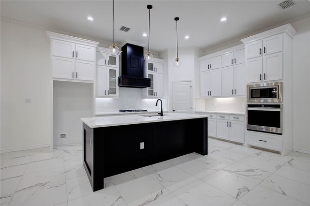 118 Amethyst St, Portland, TX 78374