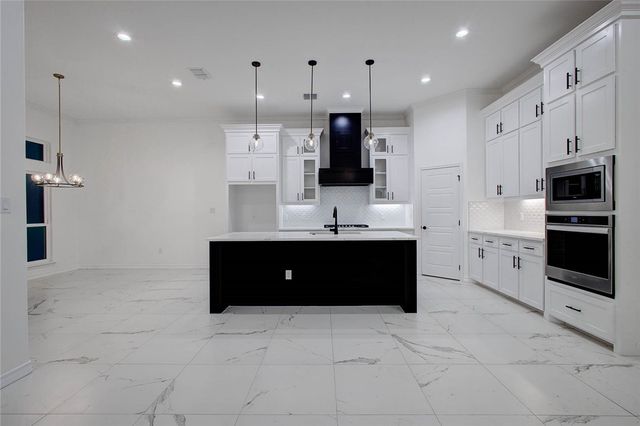 118 Amethyst St, Portland, TX 78374