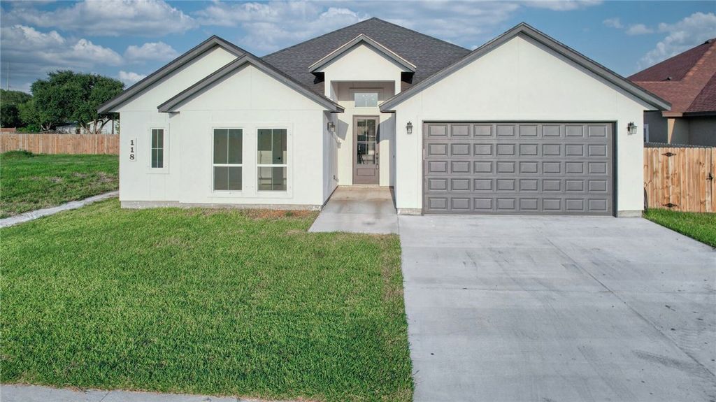 118 Amethyst St, Portland, TX 78374