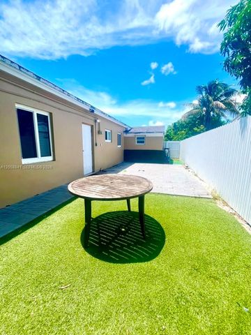 1679 NE 176 ST, North Miami Beach, FL 33162