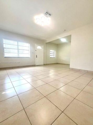 1679 NE 176 ST, North Miami Beach, FL 33162