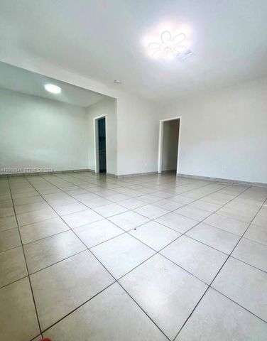 1679 NE 176 ST, North Miami Beach, FL 33162