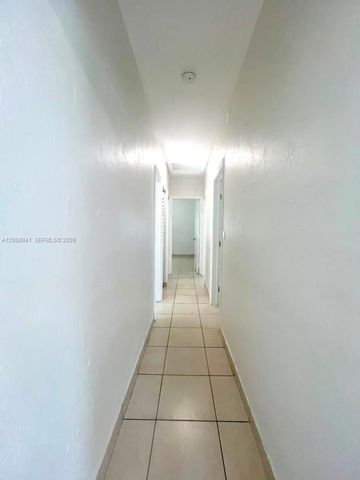 1679 NE 176 ST, North Miami Beach, FL 33162