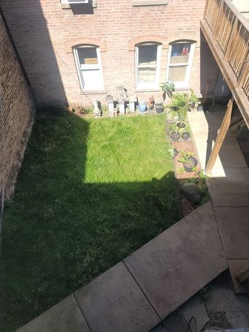 1512 N Artesian Avenue 1F, Chicago, IL 60622