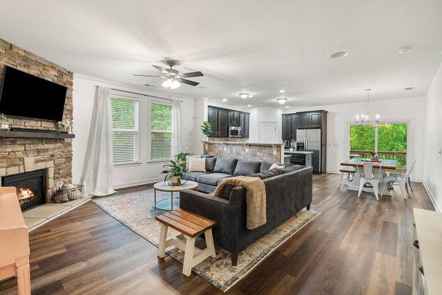 2014 Morton Dr, Spring Hill, TN 37174