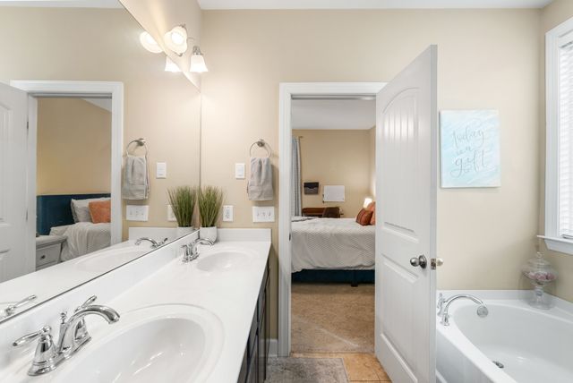 2014 Morton Dr, Spring Hill, TN 37174