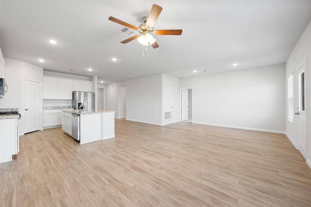 16743 Needlepoint Drive, Conroe, TX 77302