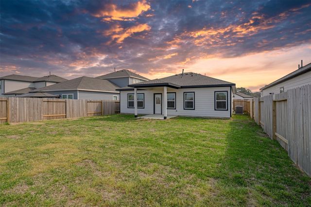 16743 Needlepoint Drive, Conroe, TX 77302