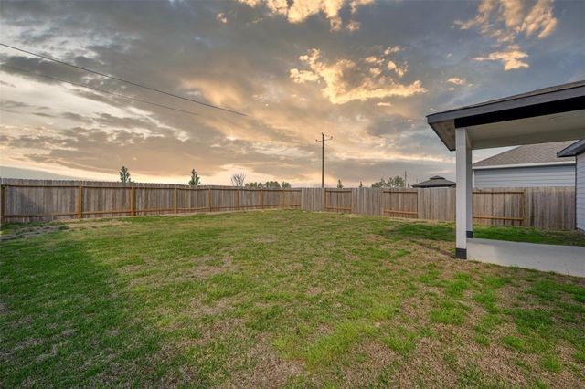 16743 Needlepoint Drive, Conroe, TX 77302