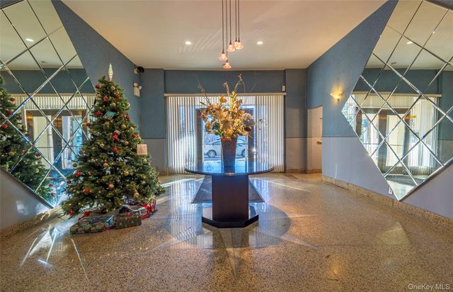 125 Bronx River Road 2E, Yonkers, NY 10704