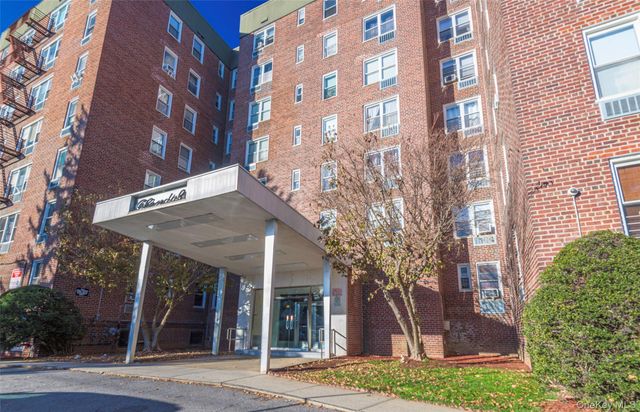 125 Bronx River Road 2E, Yonkers, NY 10704
