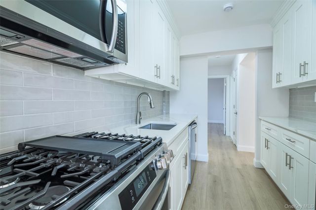 125 Bronx River Road 2E, Yonkers, NY 10704