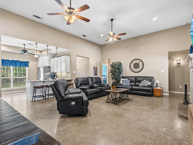 10024 FM 49, Gilmer, TX 75644