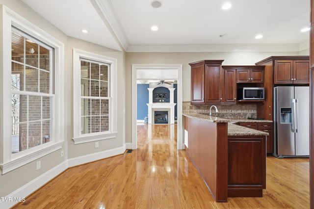 1184 Cliffview Circle, Johnson City, TN 37615