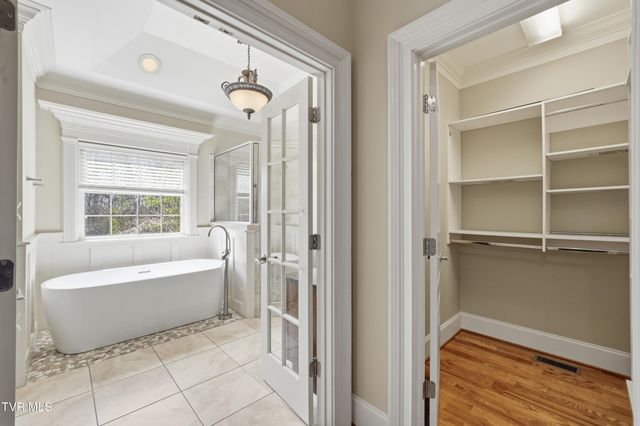 1184 Cliffview Circle, Johnson City, TN 37615