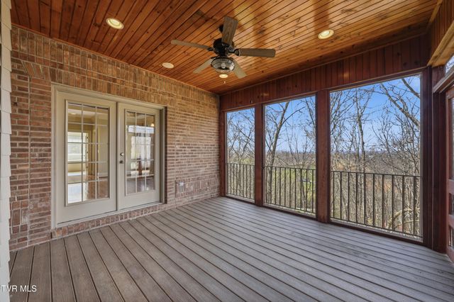 1184 Cliffview Circle, Johnson City, TN 37615