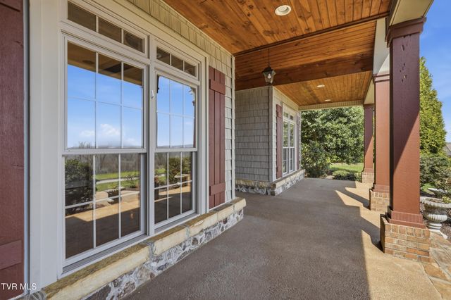 1184 Cliffview Circle, Johnson City, TN 37615