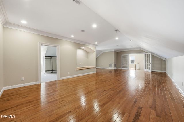 1184 Cliffview Circle, Johnson City, TN 37615