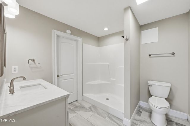 1184 Cliffview Circle, Johnson City, TN 37615