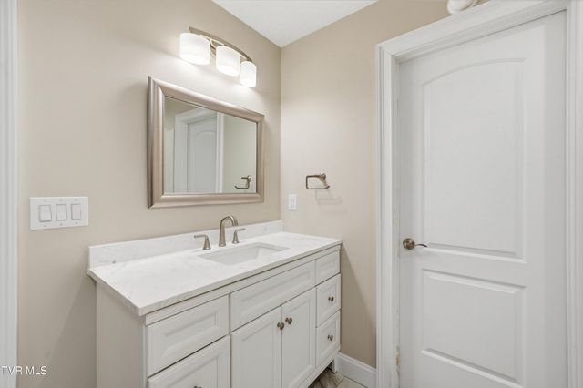 1184 Cliffview Circle, Johnson City, TN 37615