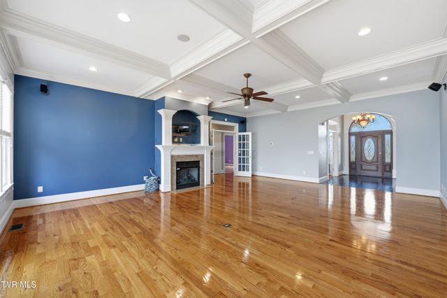 1184 Cliffview Circle, Johnson City, TN 37615