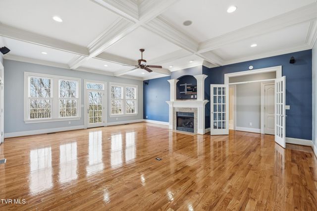 1184 Cliffview Circle, Johnson City, TN 37615
