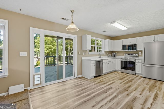 3735 Wake Robin Way, Cumming, GA 30040