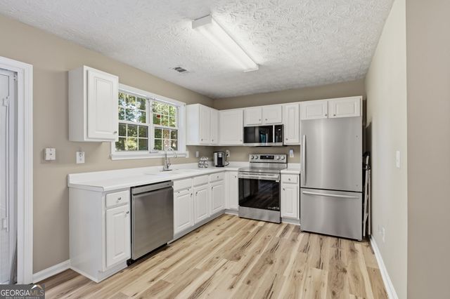 3735 Wake Robin Way, Cumming, GA 30040
