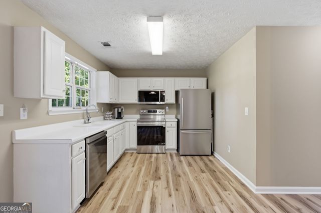 3735 Wake Robin Way, Cumming, GA 30040