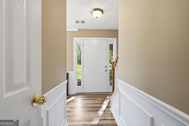 3735 Wake Robin Way, Cumming, GA 30040