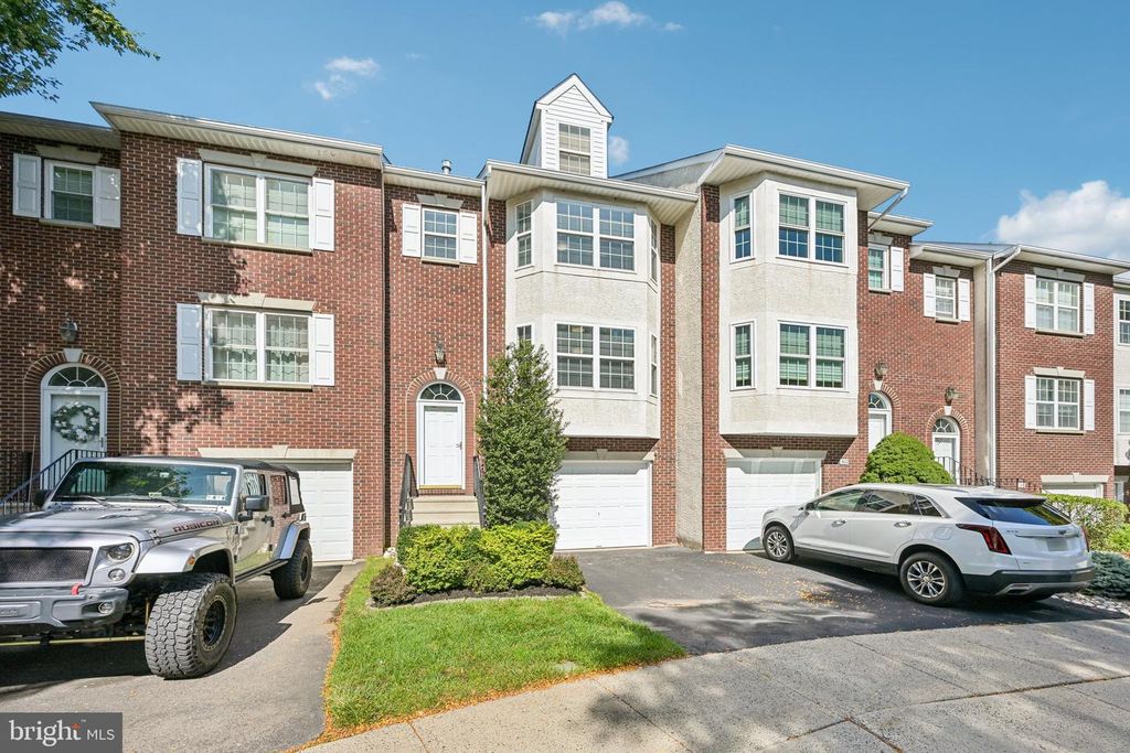 301 CAROL CT #15, LANSDALE, PA 19446 — photo 2