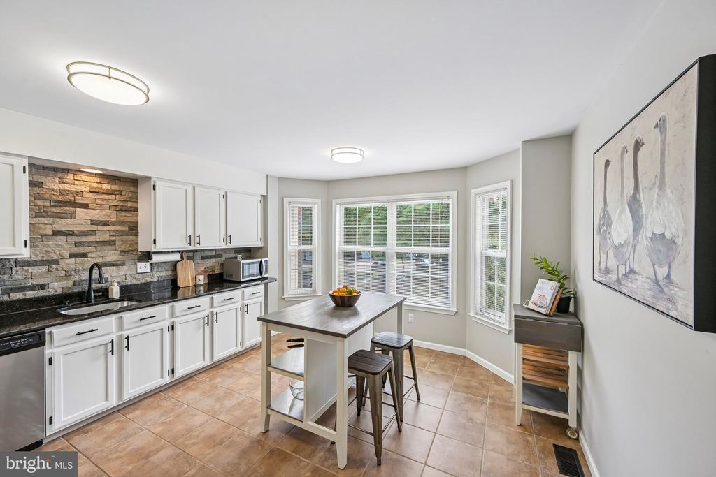 301 CAROL CT #15, LANSDALE, PA 19446 — photo 4