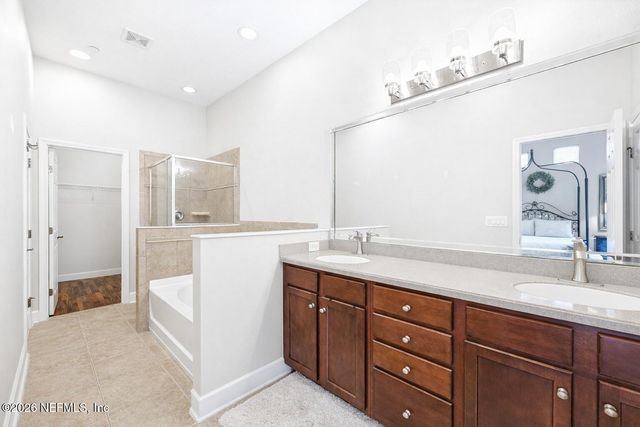 6129 CLEARSKY Drive, Jacksonville, FL 32258