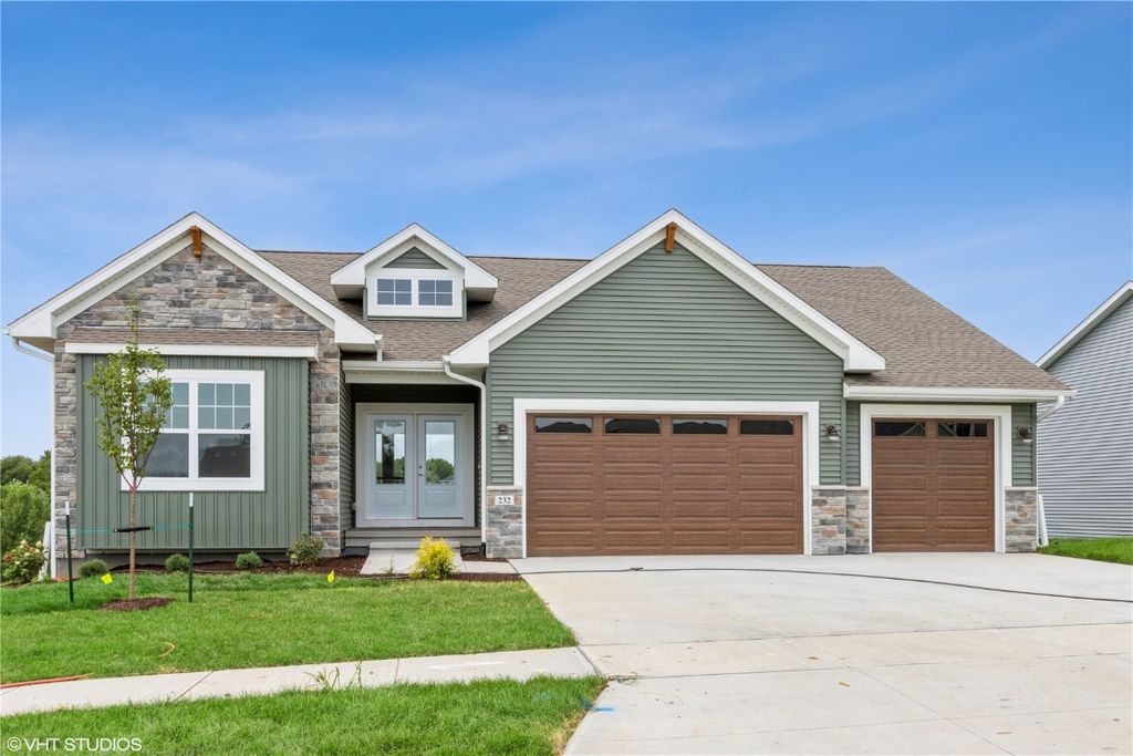 1103 High Ridge Trail, Solon, IA 52333