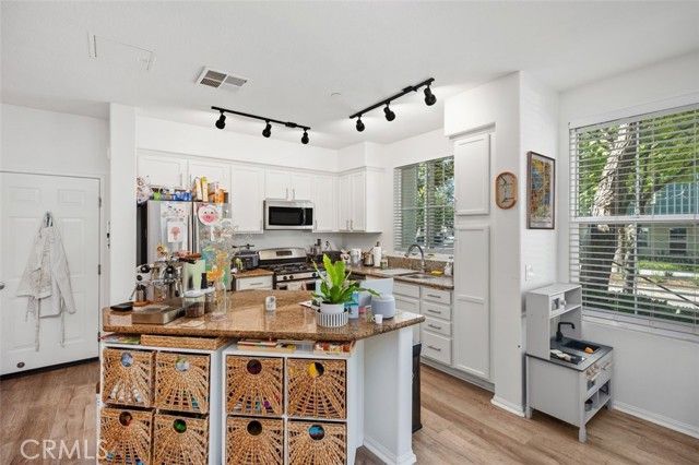 29 Quartz Lane, Ladera Ranch, CA 92694