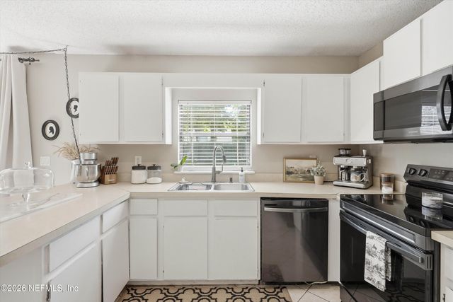 12768 ATTRILL Road, Jacksonville, FL 32258