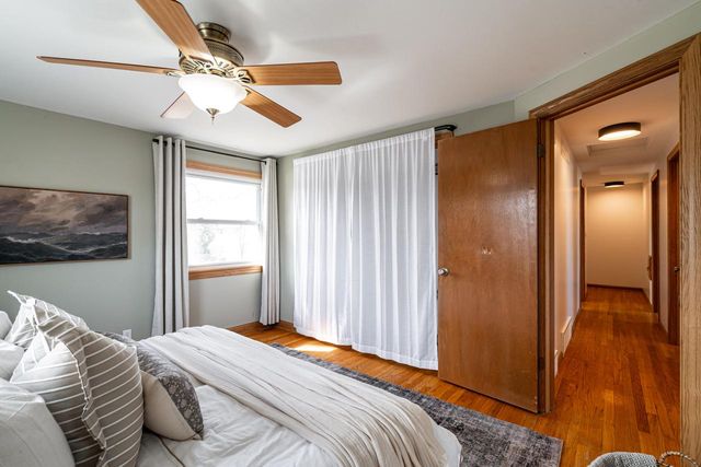 W55N778 Cedar Ridge DRIVE, Cedarburg, WI 53012