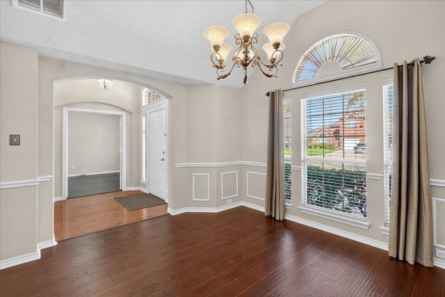 2839 Kate Lane, Grand Prairie, TX 75052