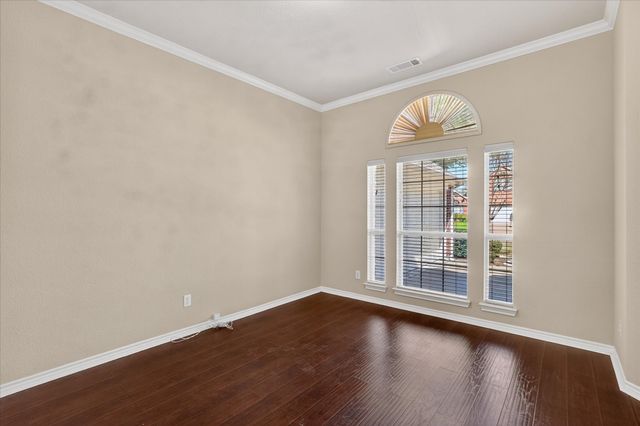 2839 Kate Lane, Grand Prairie, TX 75052