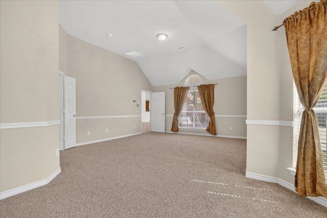 2839 Kate Lane, Grand Prairie, TX 75052