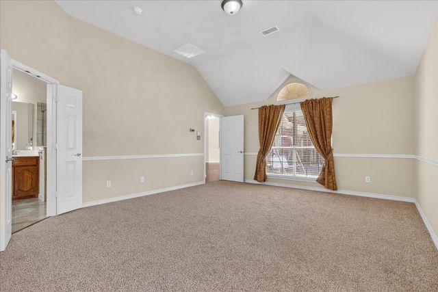 2839 Kate Lane, Grand Prairie, TX 75052