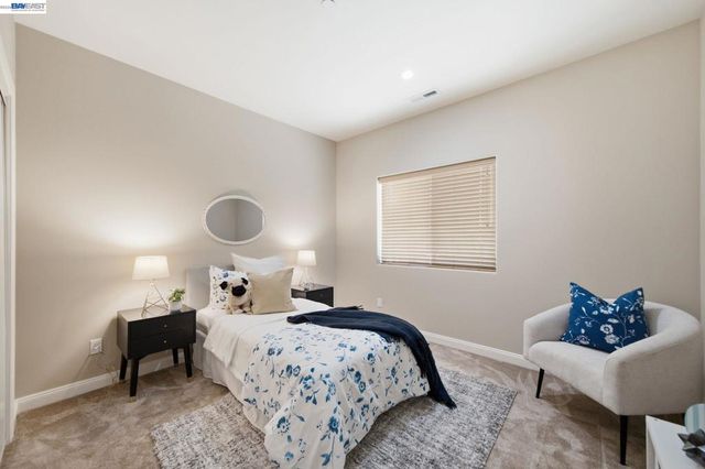 17208 President Dr, Castro Valley, CA 94546