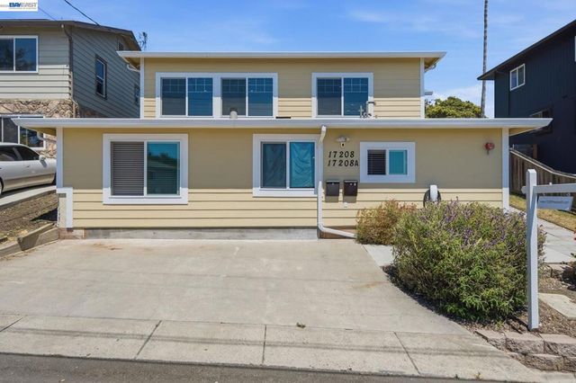 17208 President Dr, Castro Valley, CA 94546