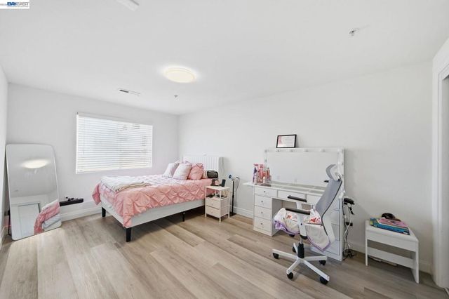 17208 President Dr, Castro Valley, CA 94546