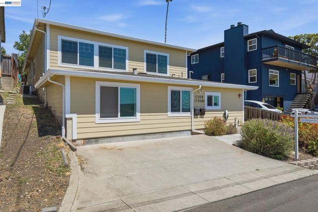 17208 President Dr, Castro Valley, CA 94546