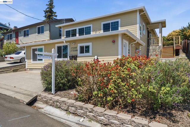 17208 President Dr, Castro Valley, CA 94546